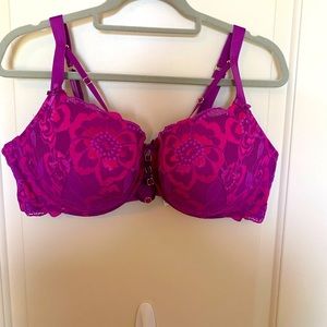 Sexy Cacique 44DD